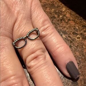 Beautiful Adjustable Black and Silver Women's Glasses Ring